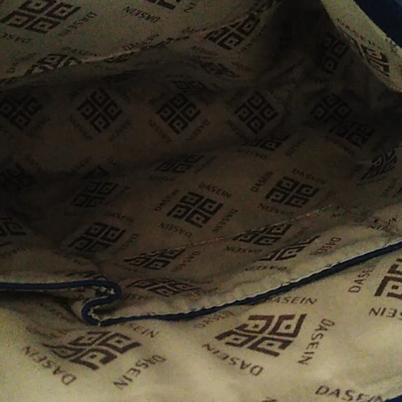 Dasein Purse - Picture 4 of 7